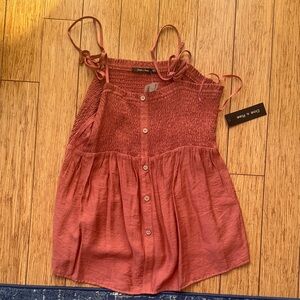 Doe & Rae Women's Rust Sleeveless Blouse